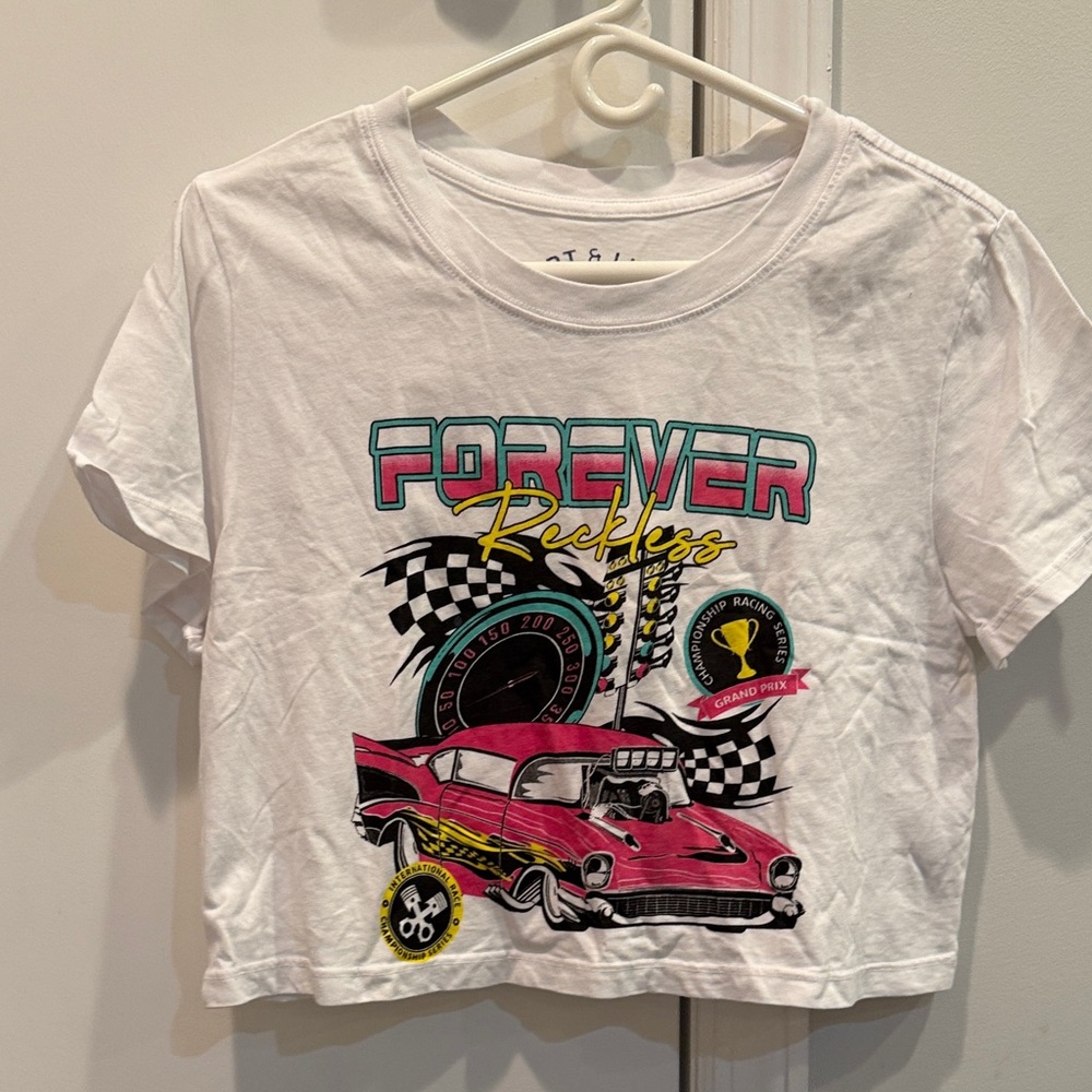 White Graphic cropped T-Shirt. Size small
